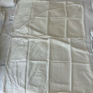Set of two ivory Blissy mulberry silk pillowcases